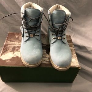 Blue Timberland boots size 9